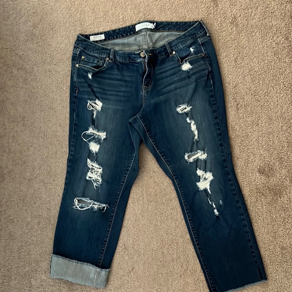 Torrid size 18 boyfriend crop/ankle jeans